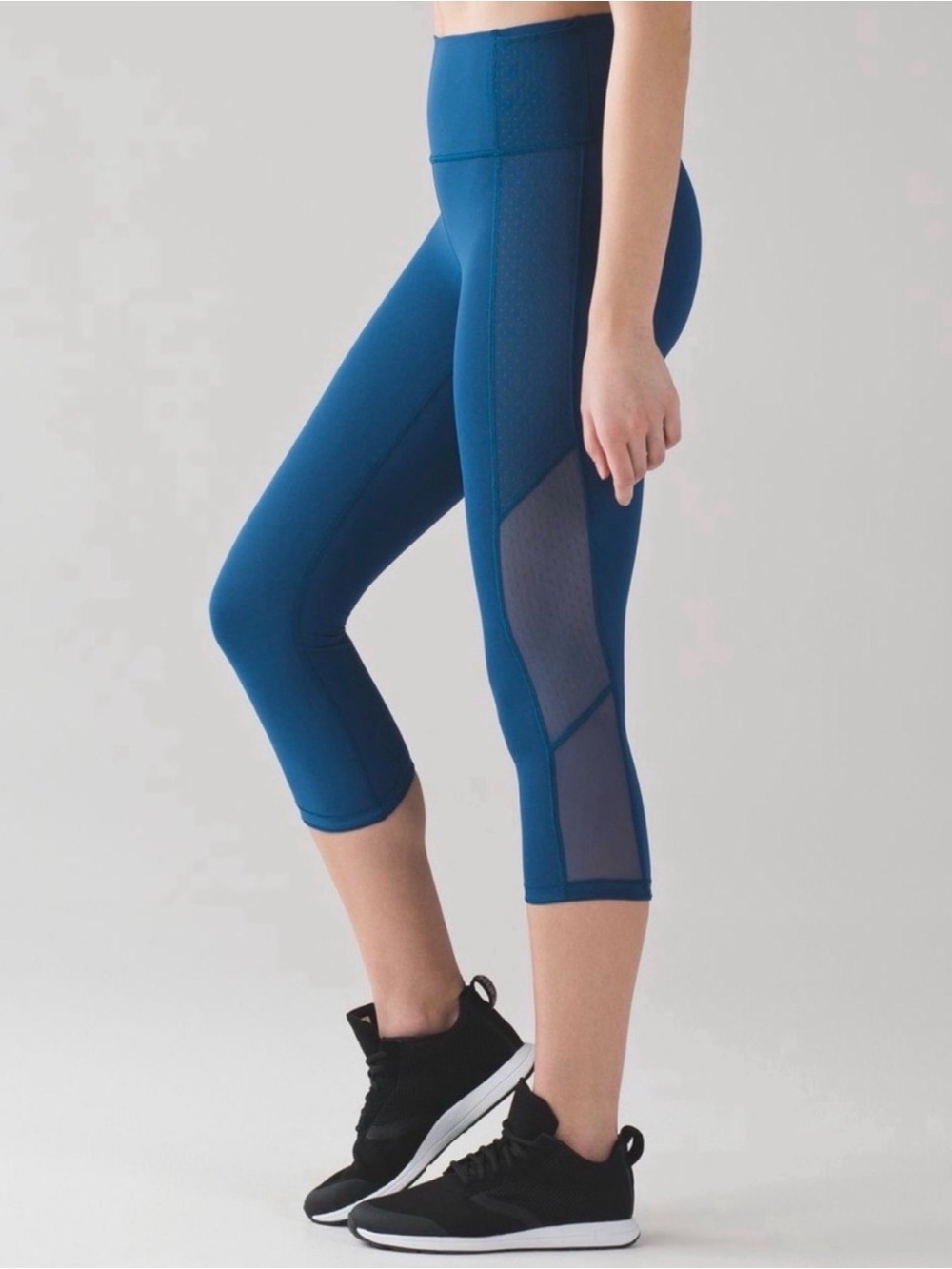 Lululemon Body Con Crop
